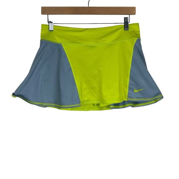 Nike Dri-Fit Skort Womens M Neon Yellow Gray Athletic Flowy Tennis Athleisure - Picture 1 of 6